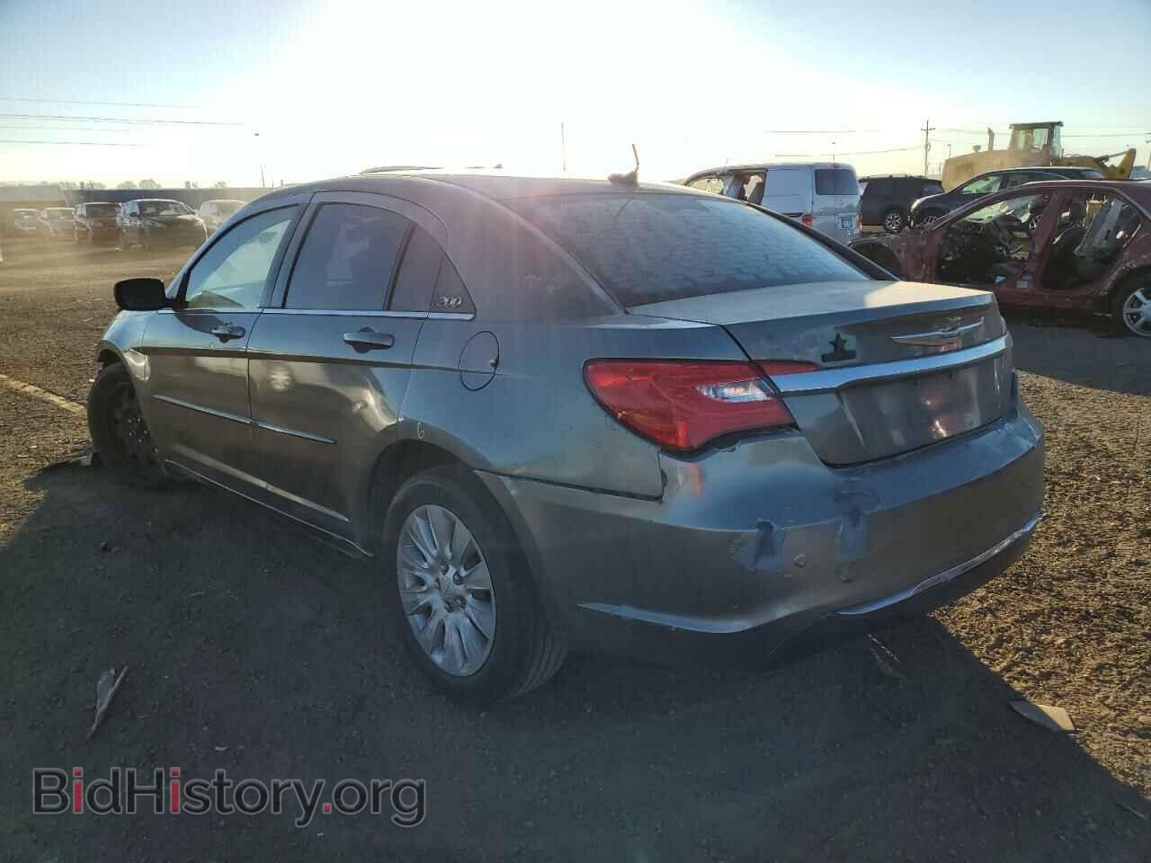 2012 CHRYSLER 200 - VIN: 1C3CCBAB2CN201720 - Фото 2