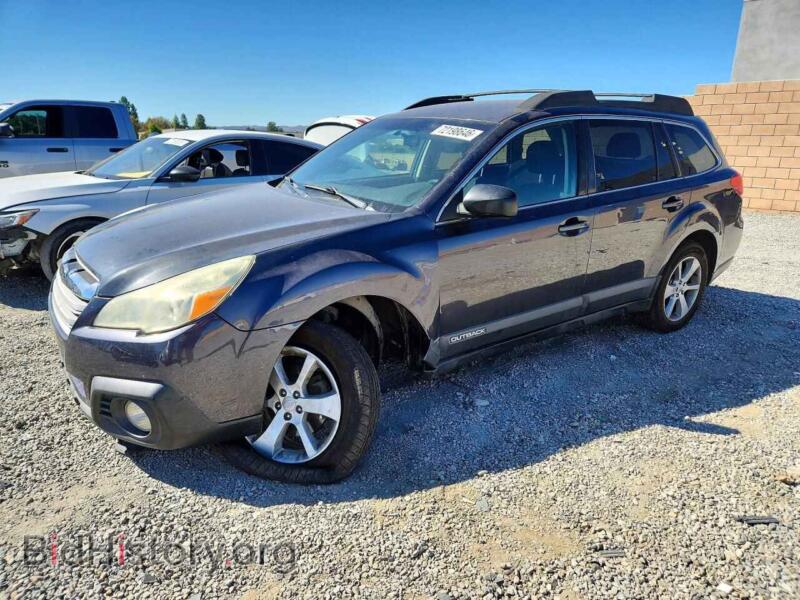 2013 Subaru OUTBACK 2.5I Premium (VIN 4S4BRBBC2D3257940) — фото 1 из 13, Copart, повреждение: днище