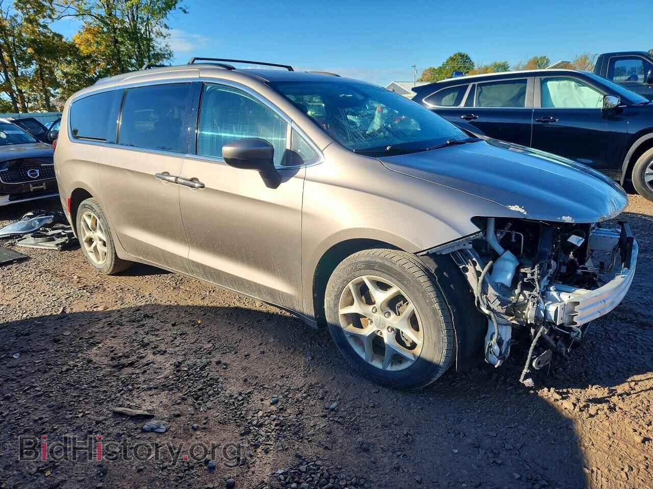 2017 Chrysler PACIFICA (VIN 2C4RC1BG3HR777434) — фото 4 из 14