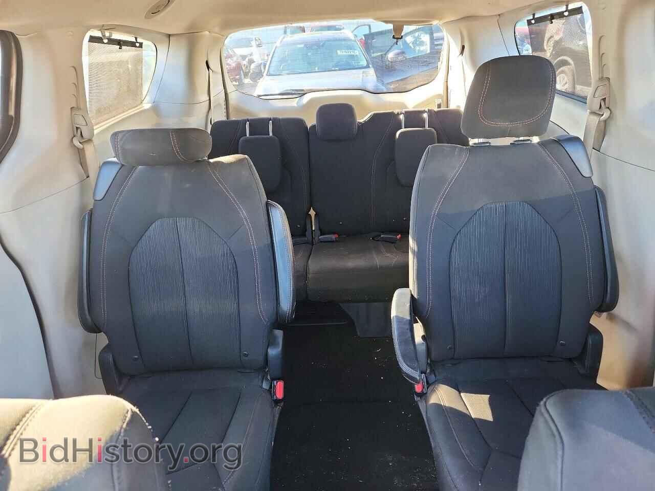 2017 Chrysler PACIFICA (VIN 2C4RC1BG3HR777434) — фото 10 из 14