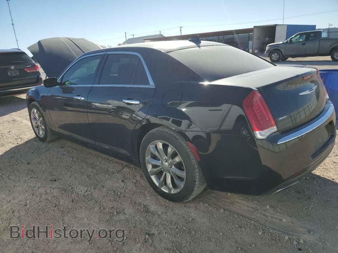 2018 CHRYSLER 300 - VIN: 2C3CCAKG5JH226637 - Фото 2