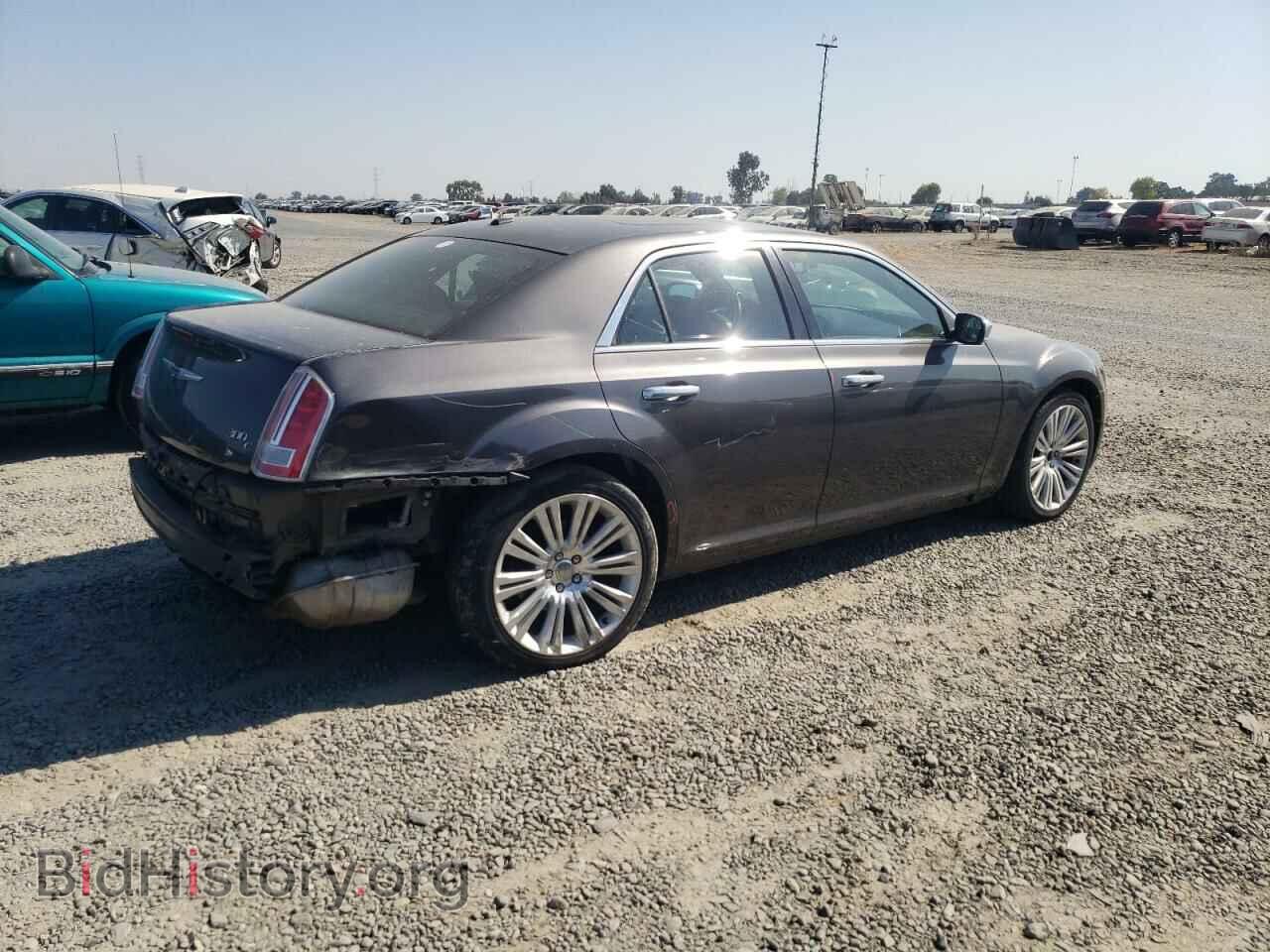 2014 CHRYSLER 300 - VIN: 2C3CCADT3EH189880 - Фото 3