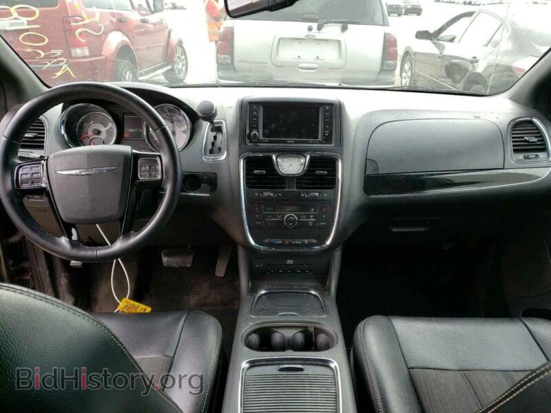 2015 Chrysler MINIVAN (VIN 2C4RC1HG7FR572798) — photo 8 of 14
