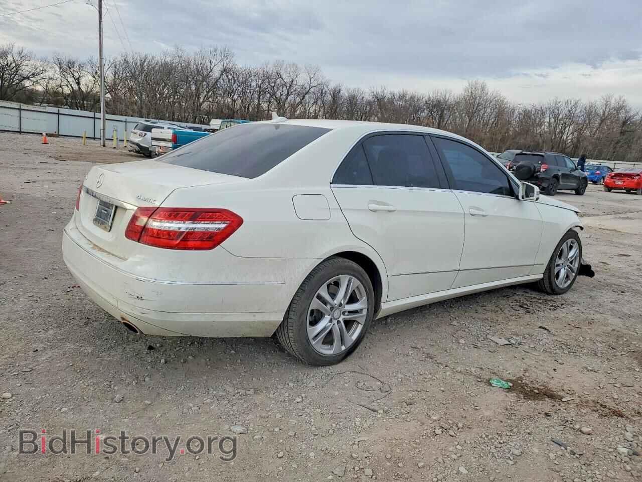 2011 MERCEDES-BENZ E-CLASS - VIN: WDDHF8HB2BA514926 - Photo 3