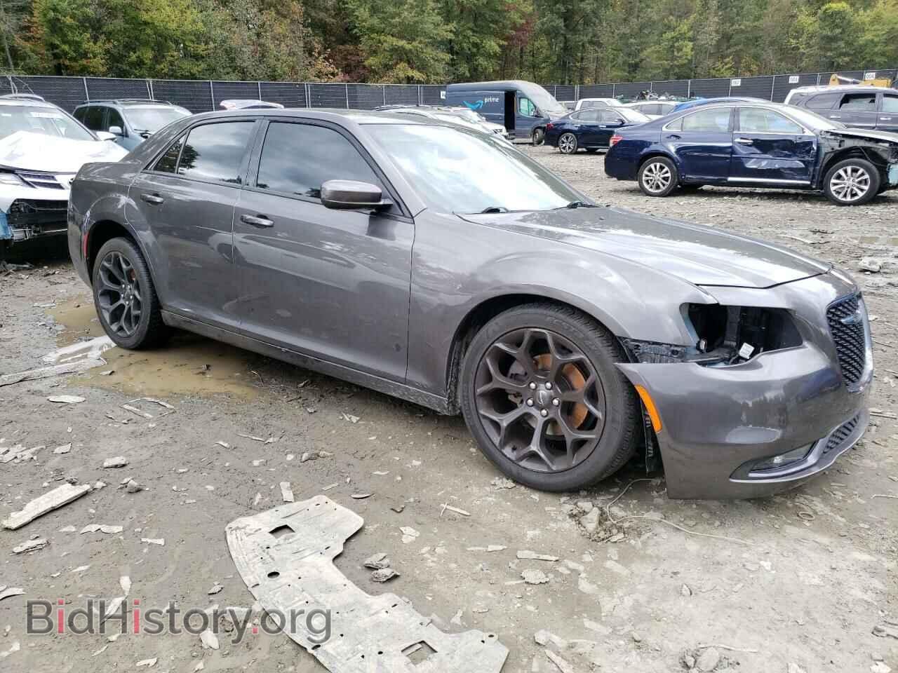 2019 CHRYSLER 300 - VIN: 2C3CCABG3KH618047 - Фото 4