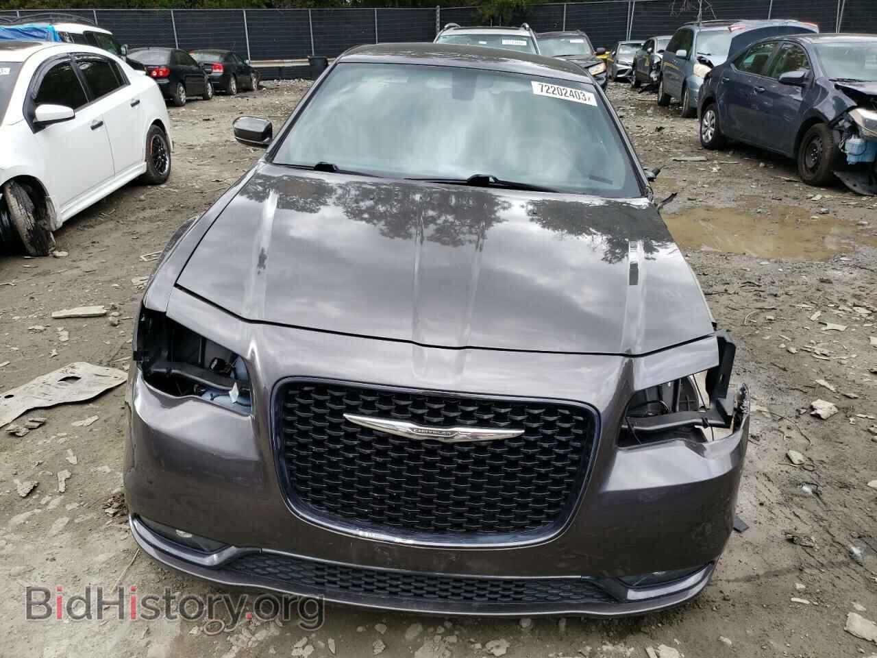 2019 CHRYSLER 300 - VIN: 2C3CCABG3KH618047 - Фото 5