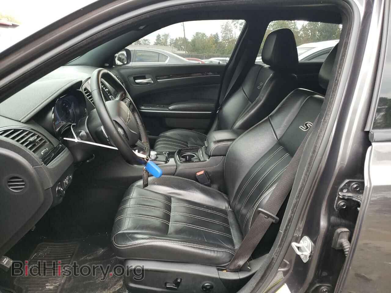 2019 CHRYSLER 300 - VIN: 2C3CCABG3KH618047 - Фото 7