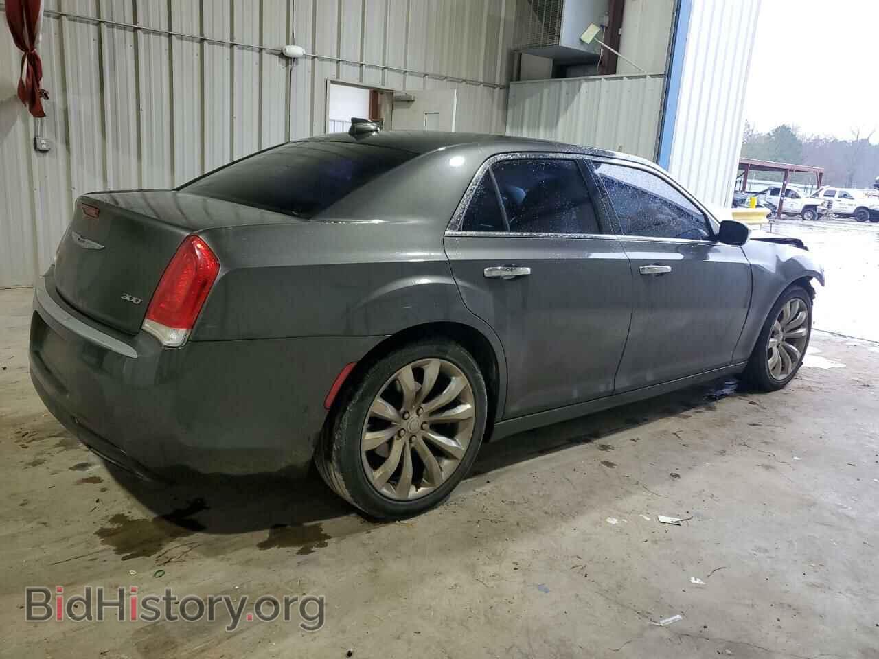 2018 CHRYSLER 300 - VIN: 2C3CCAEG3JH136818 - Фото 3