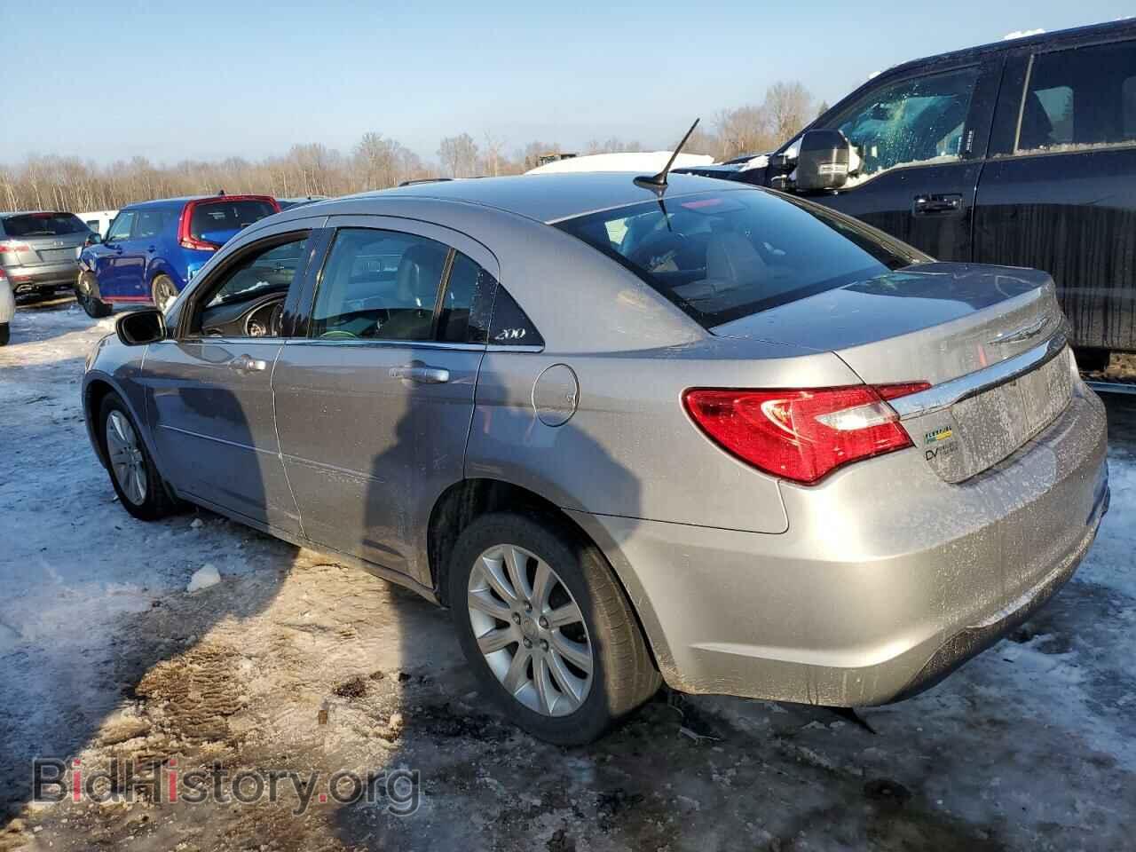 2013 CHRYSLER 200 - VIN: 1C3CCBBG4DN731733 - Фото 2