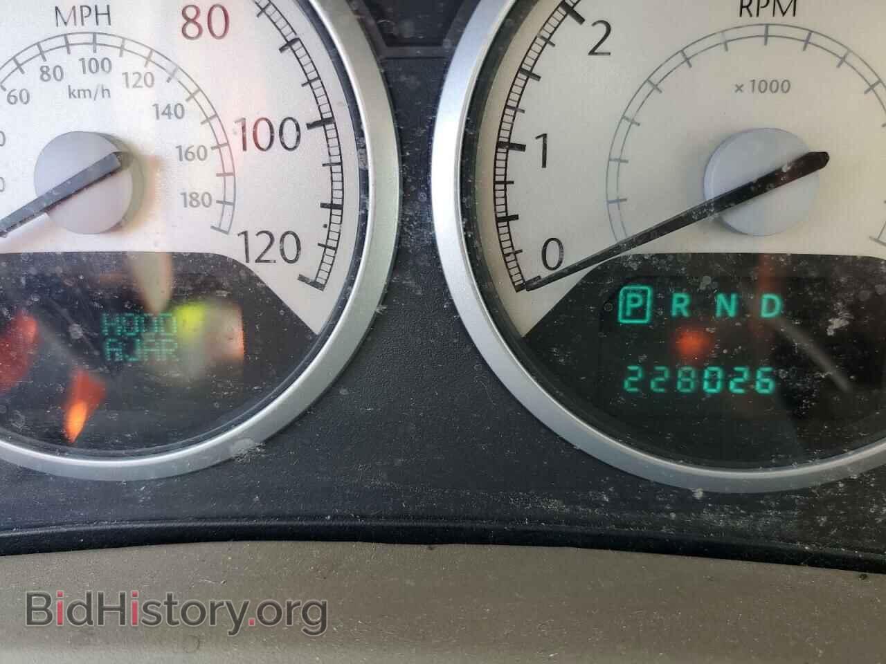 2008 CHRYSLER MINIVAN - VIN: 2A8HR64X28R645729 - Фото 9