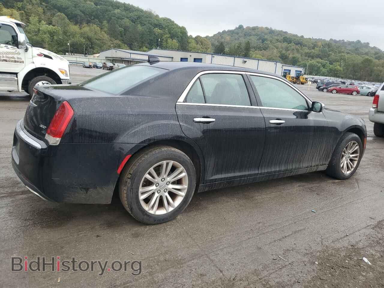 2019 CHRYSLER 300 - VIN: 2C3CCAKG0KH536955 - Фото 3