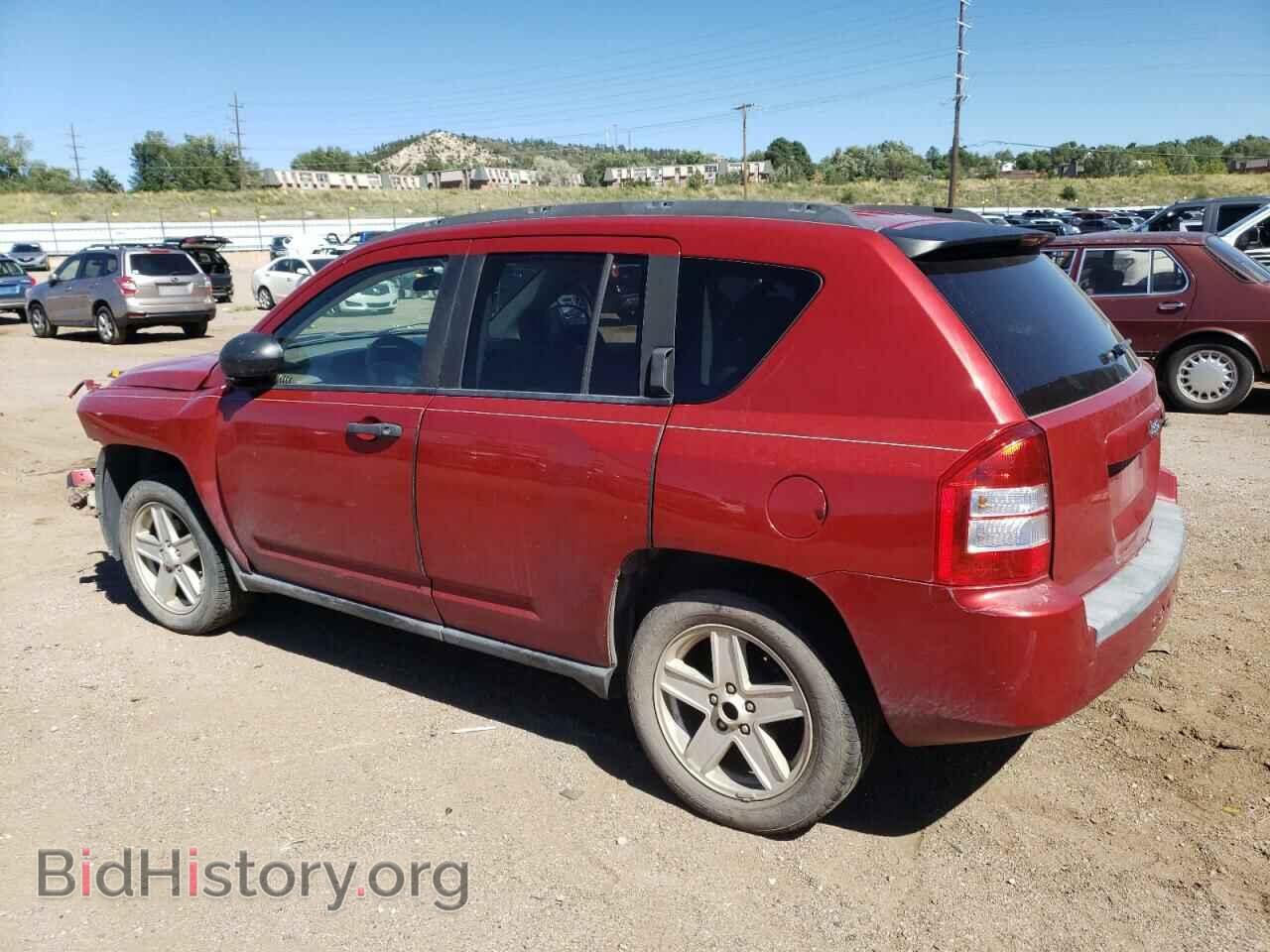 2007 JEEP COMPASS - VIN: 1J8FT47W67D100750 - Фото 2