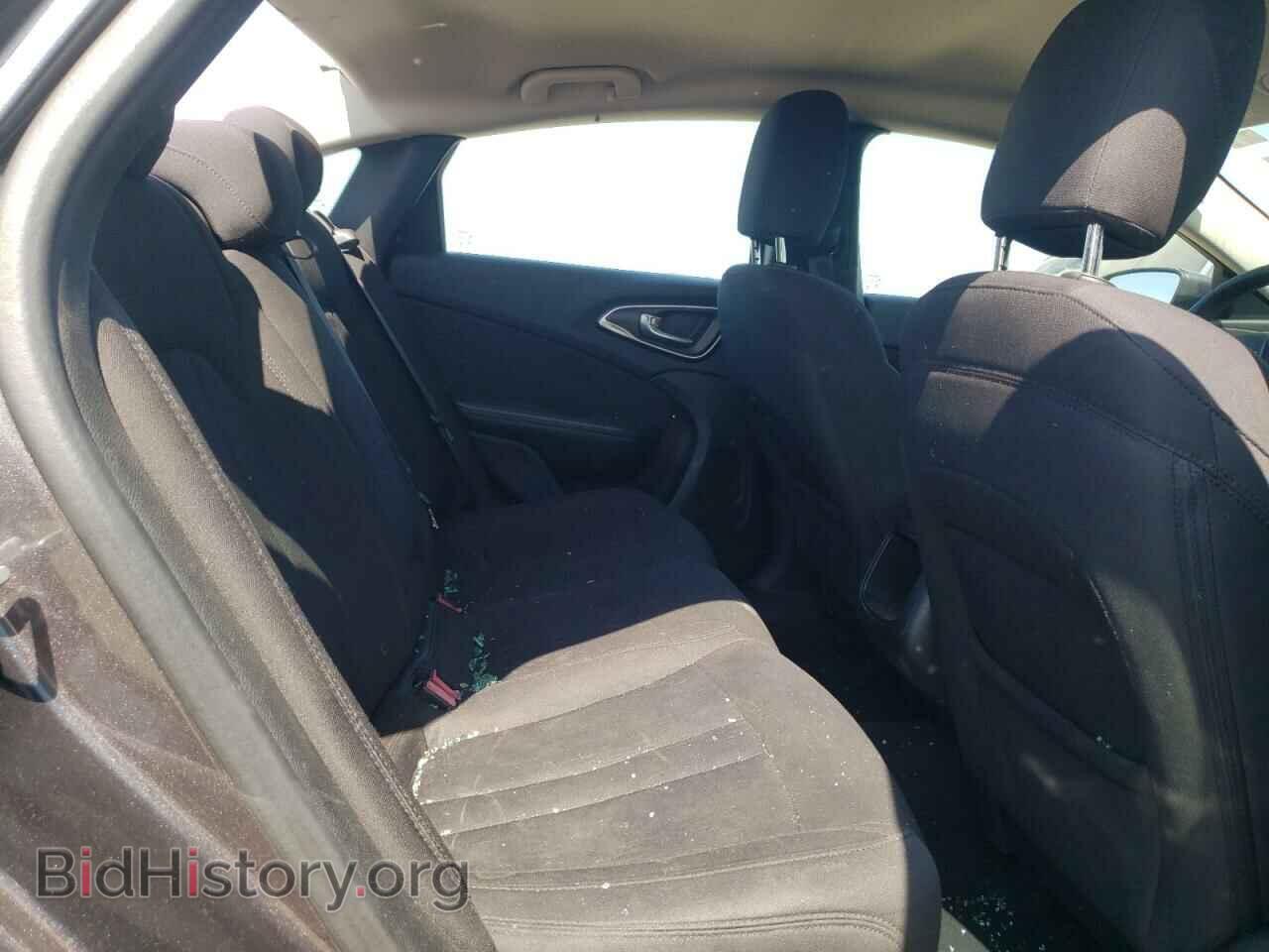 2015 CHRYSLER 200 - VIN: 1C3CCCAB1FN642295 - Фото 10
