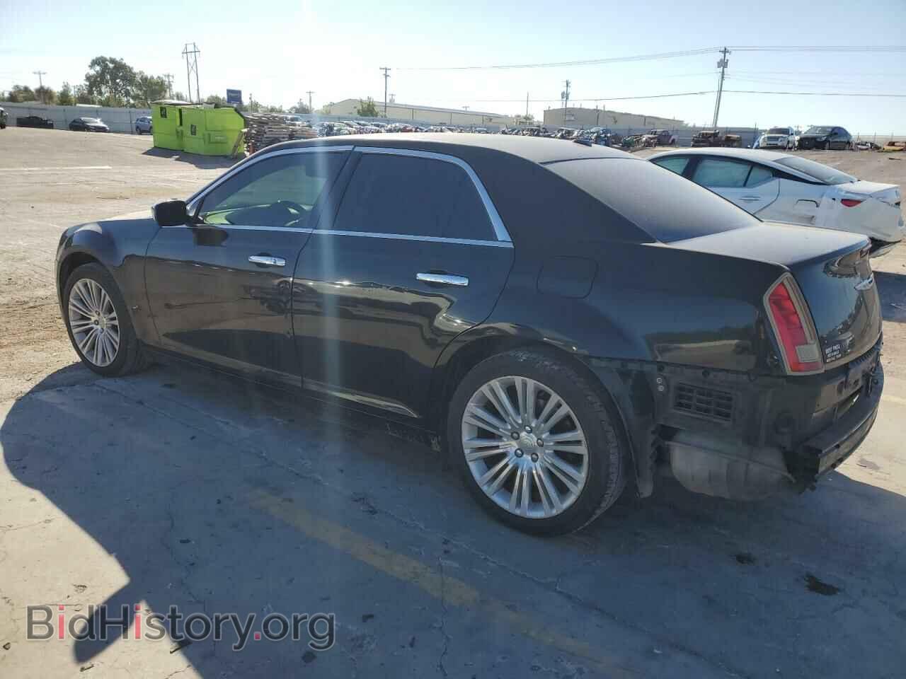 2011 CHRYSLER 300 - VIN: 2C3CA6CT4BH594050 - Фото 2