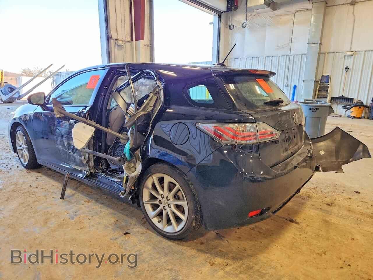 2011 LEXUS CT 200 - VIN: JTHKD5BH9B2033422 - Photo 2