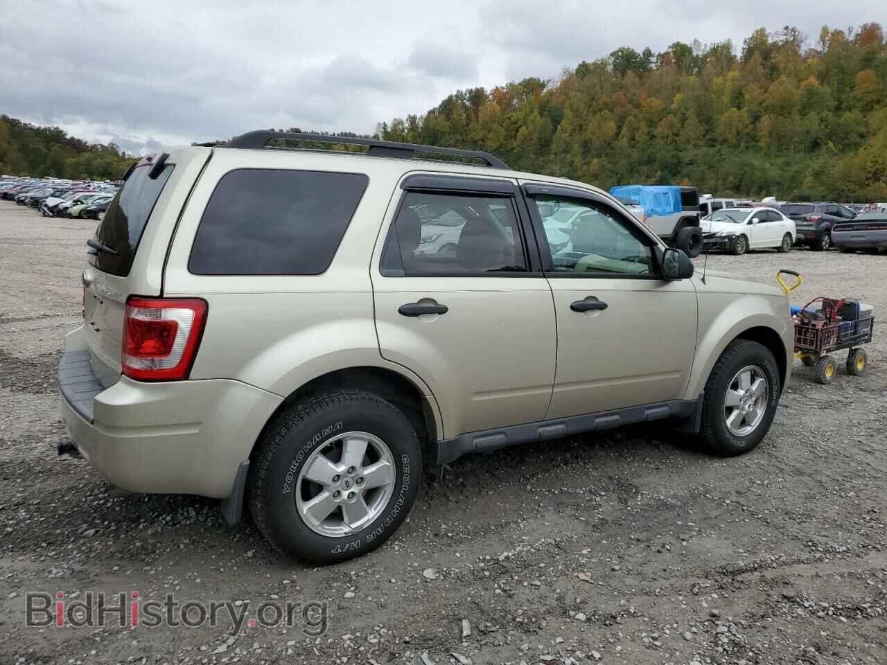 2011 FORD ESCAPE - VIN: 1FMCU9D76BKB67494 - Фото 3