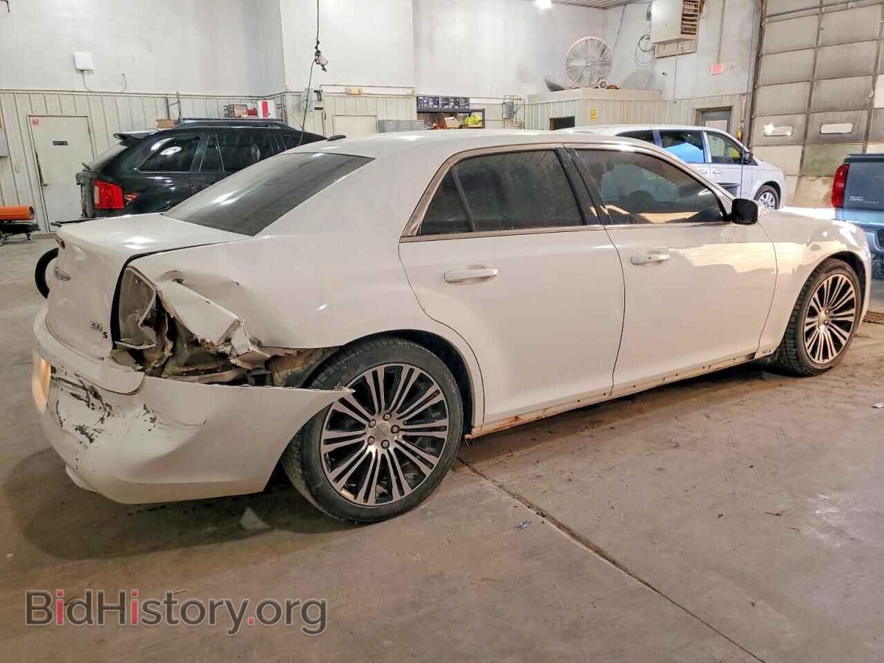 2012 CHRYSLER 300 - VIN: 2C3CCABG6CH238301 - Фото 3