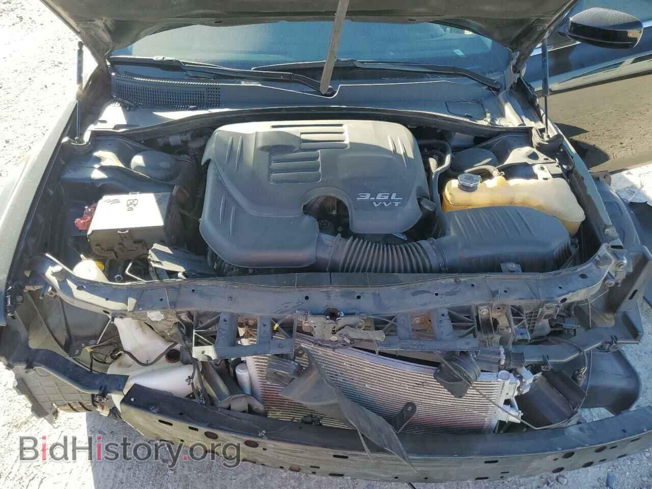 2019 CHRYSLER 300 - VIN: 2C3CCAAG0KH679423 - Фото 11