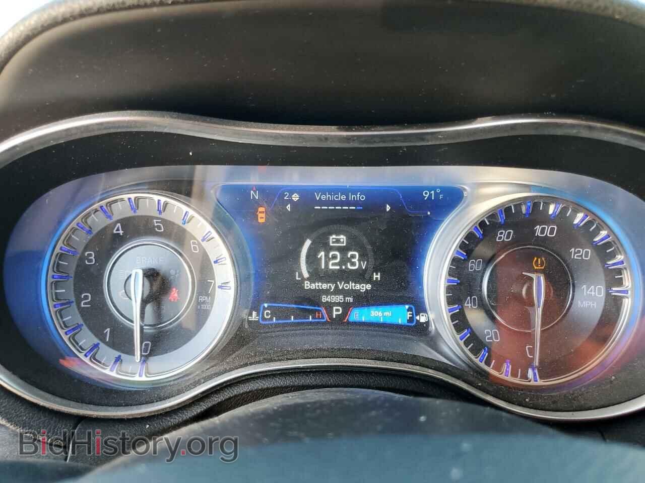 2019 CHRYSLER 300 - VIN: 2C3CCAAG0KH679423 - Фото 9