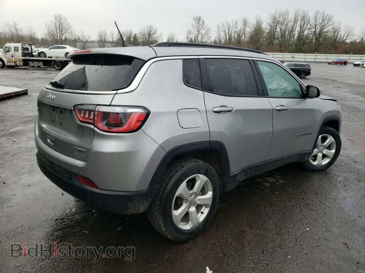 2019 JEEP COMPASS - VIN: 3C4NJCBB0KT796709 - Фото 3