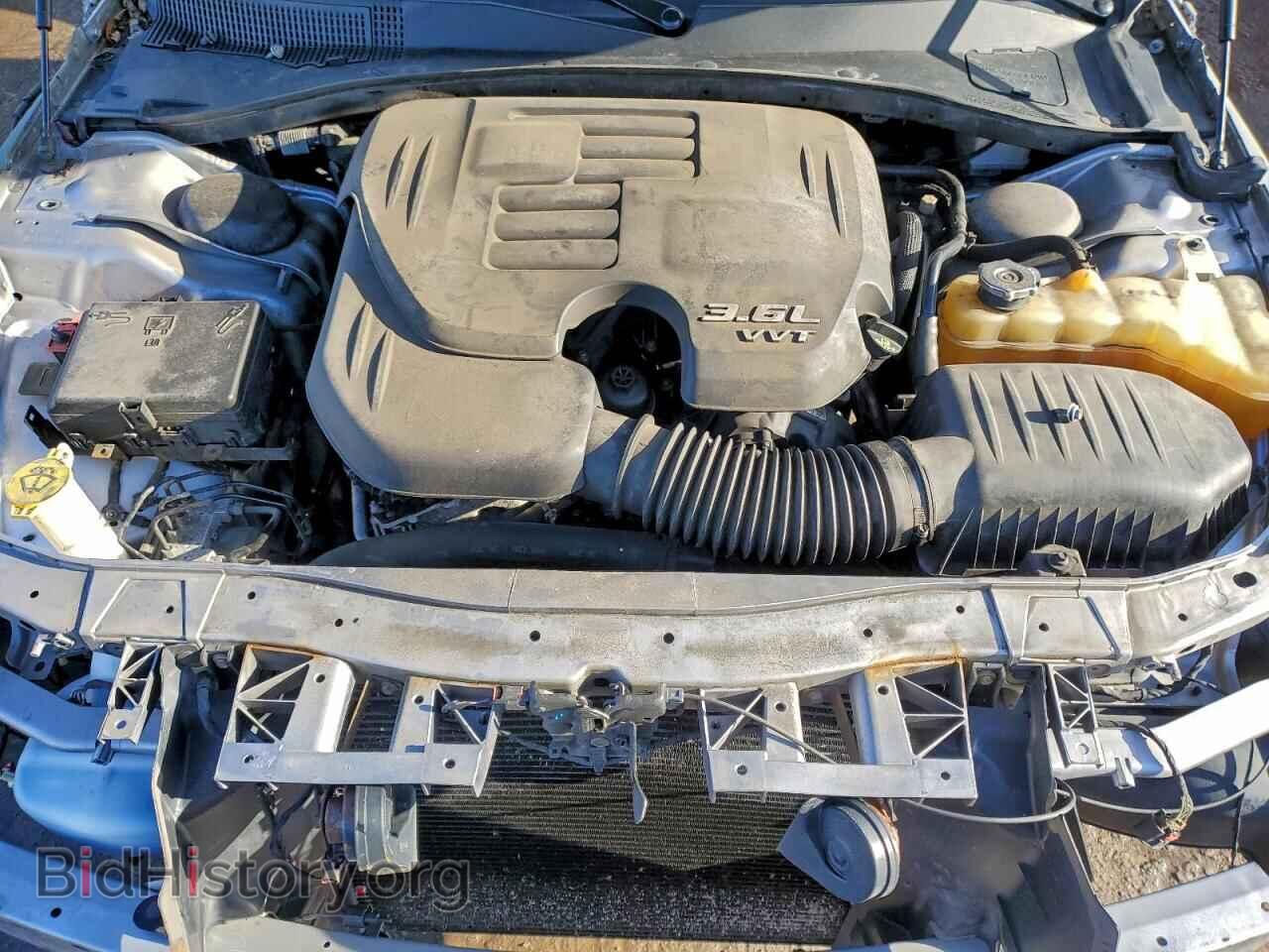 2016 CHRYSLER 300 - VIN: 2C3CCARG3GH124316 - Фото 11