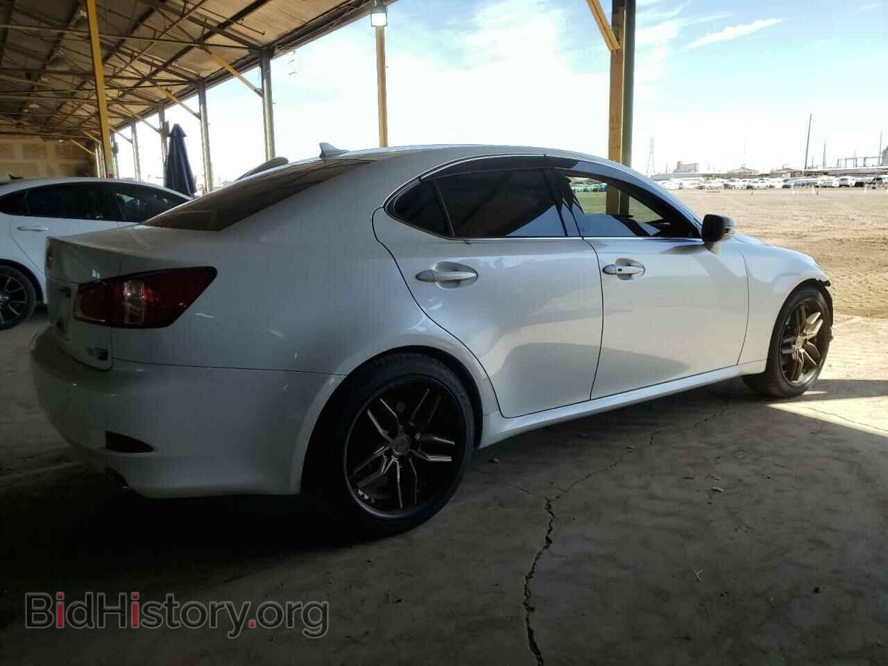 2011 LEXUS IS - VIN: JTHBF5C20B5135467 - Photo 3