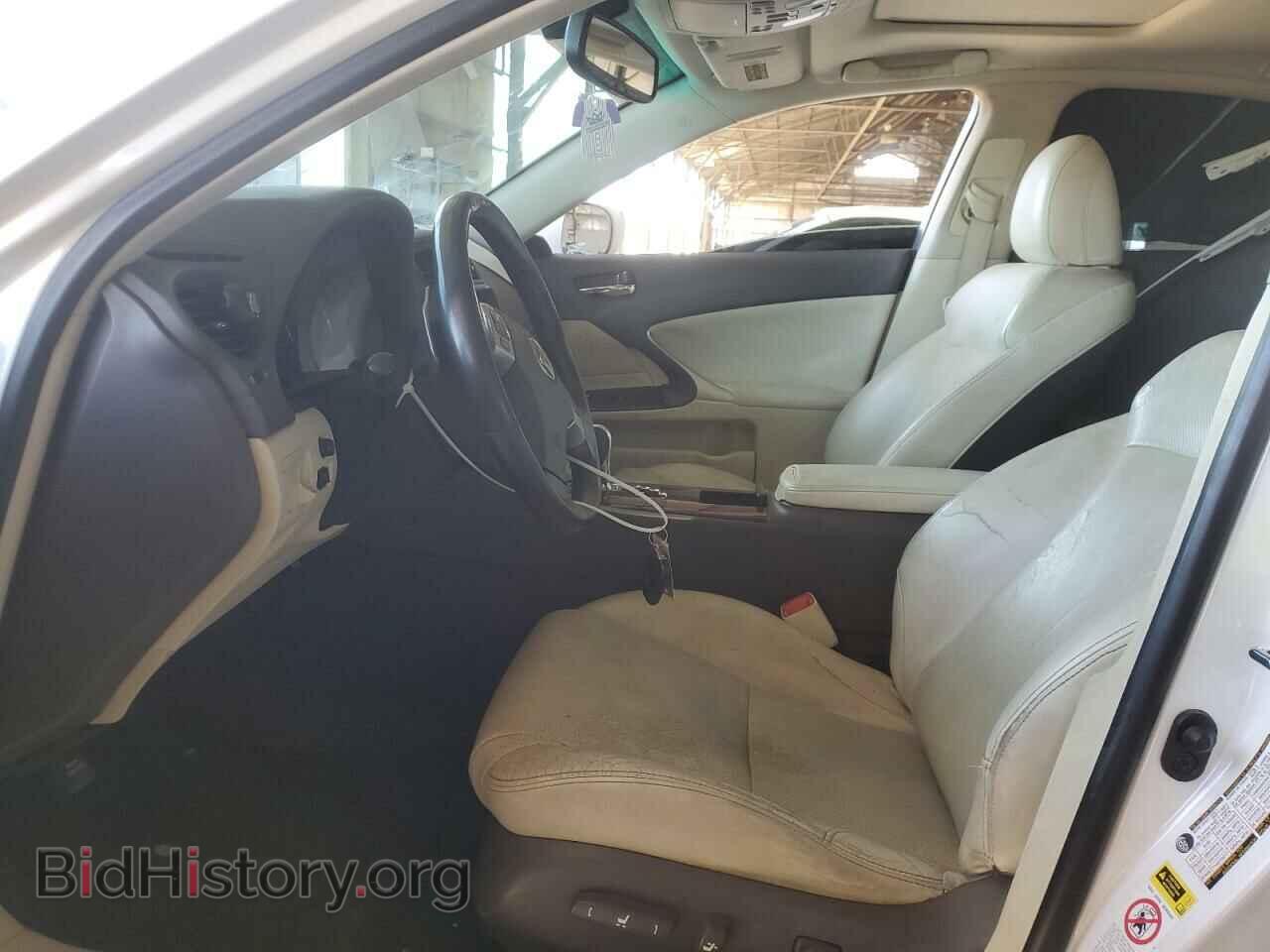 2011 LEXUS IS - VIN: JTHBF5C20B5135467 - Photo 7