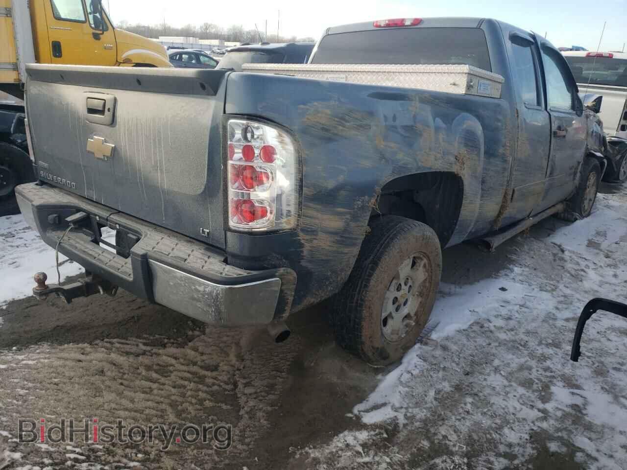 2011 CHEVROLET SILVERADO - VIN: 1GCRCSE07BZ226568 - Фото 3