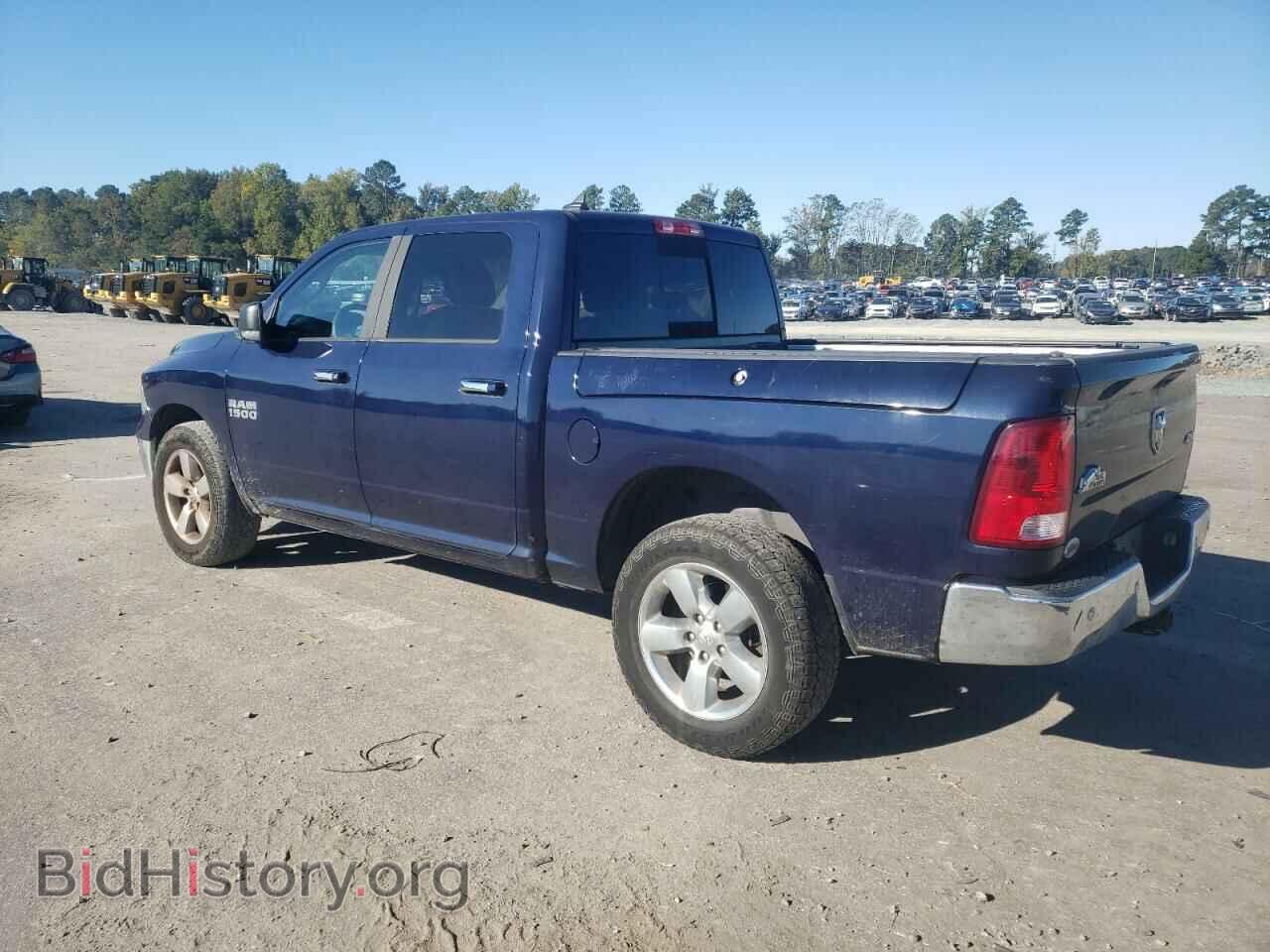 2018 RAM 1500 - VIN: 1C6RR7LGXJS220449 - Фото 2