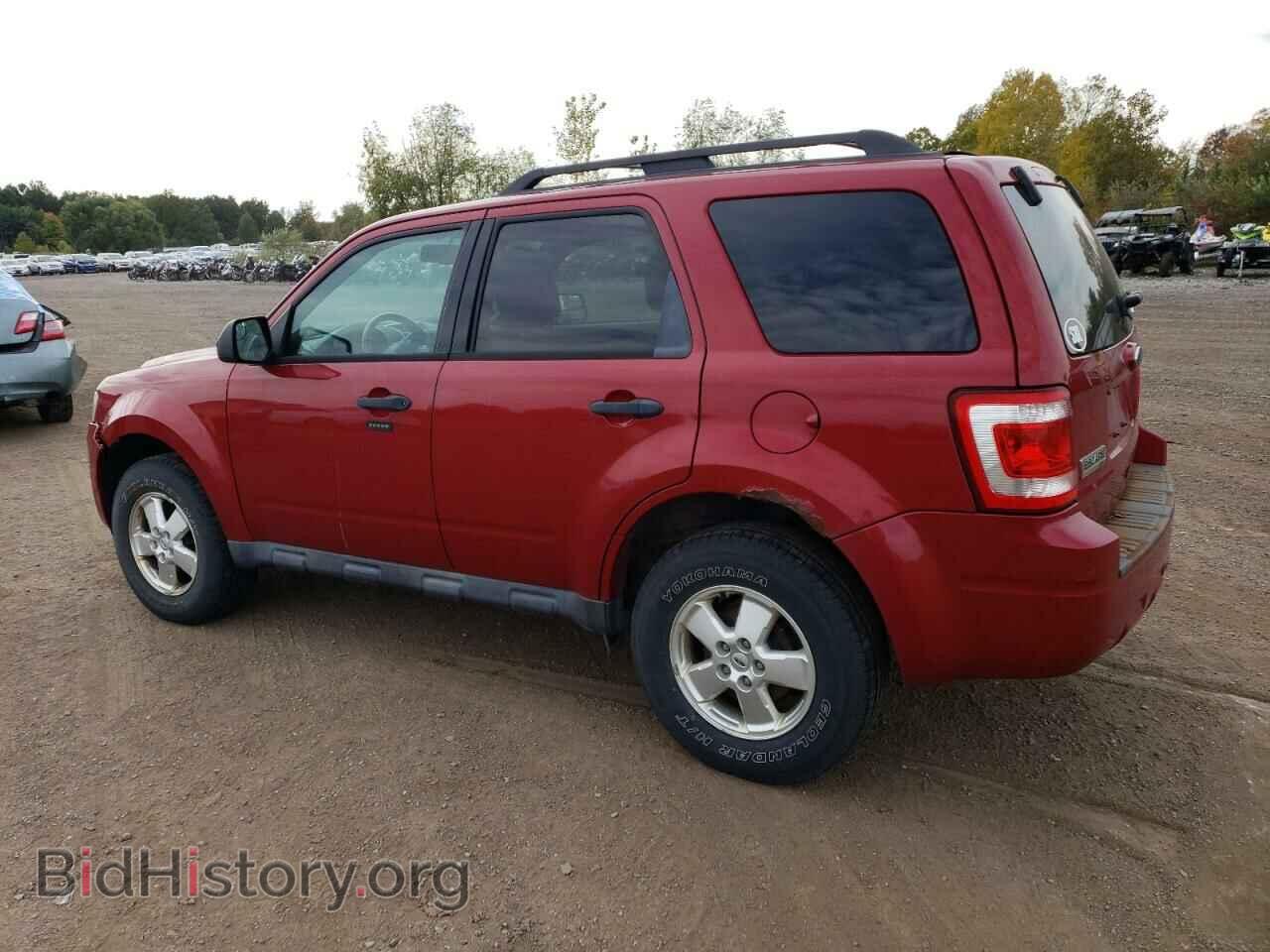 2011 FORD ESCAPE - VIN: 1FMCU9D71BKA26316 - Фото 2