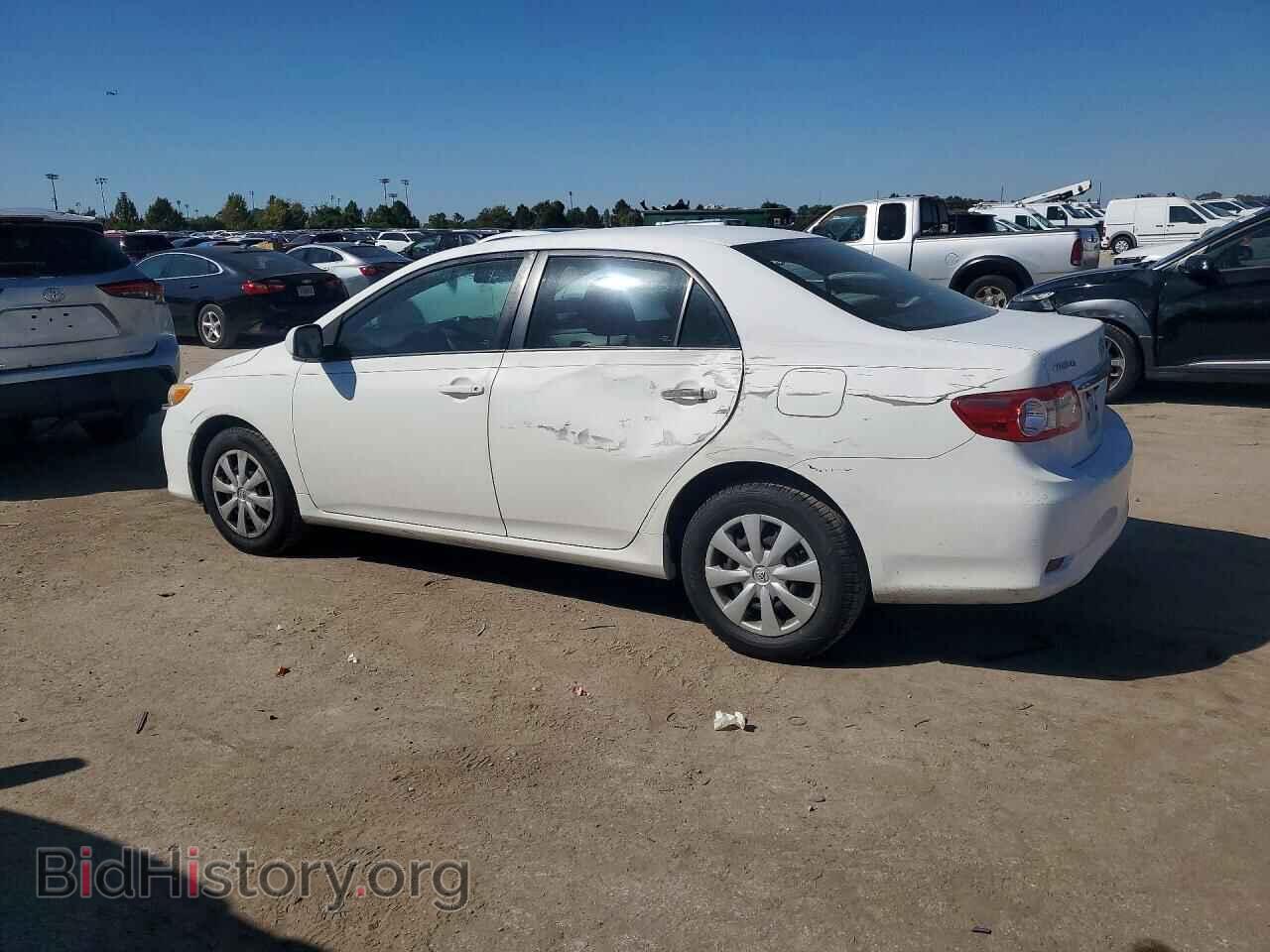2011 TOYOTA COROLLA - VIN: 2T1BU4EE7BC699984 - Фото 2