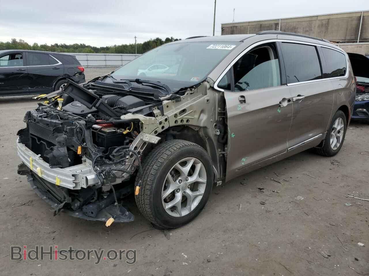 Фотография 2C4RC1BG5HR668120 - CHRYSLER PACIFICA 2017
