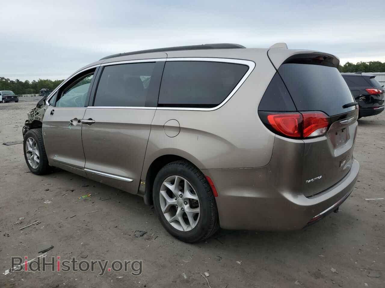 2017 CHRYSLER PACIFICA - VIN: 2C4RC1BG5HR668120 - Photo 2