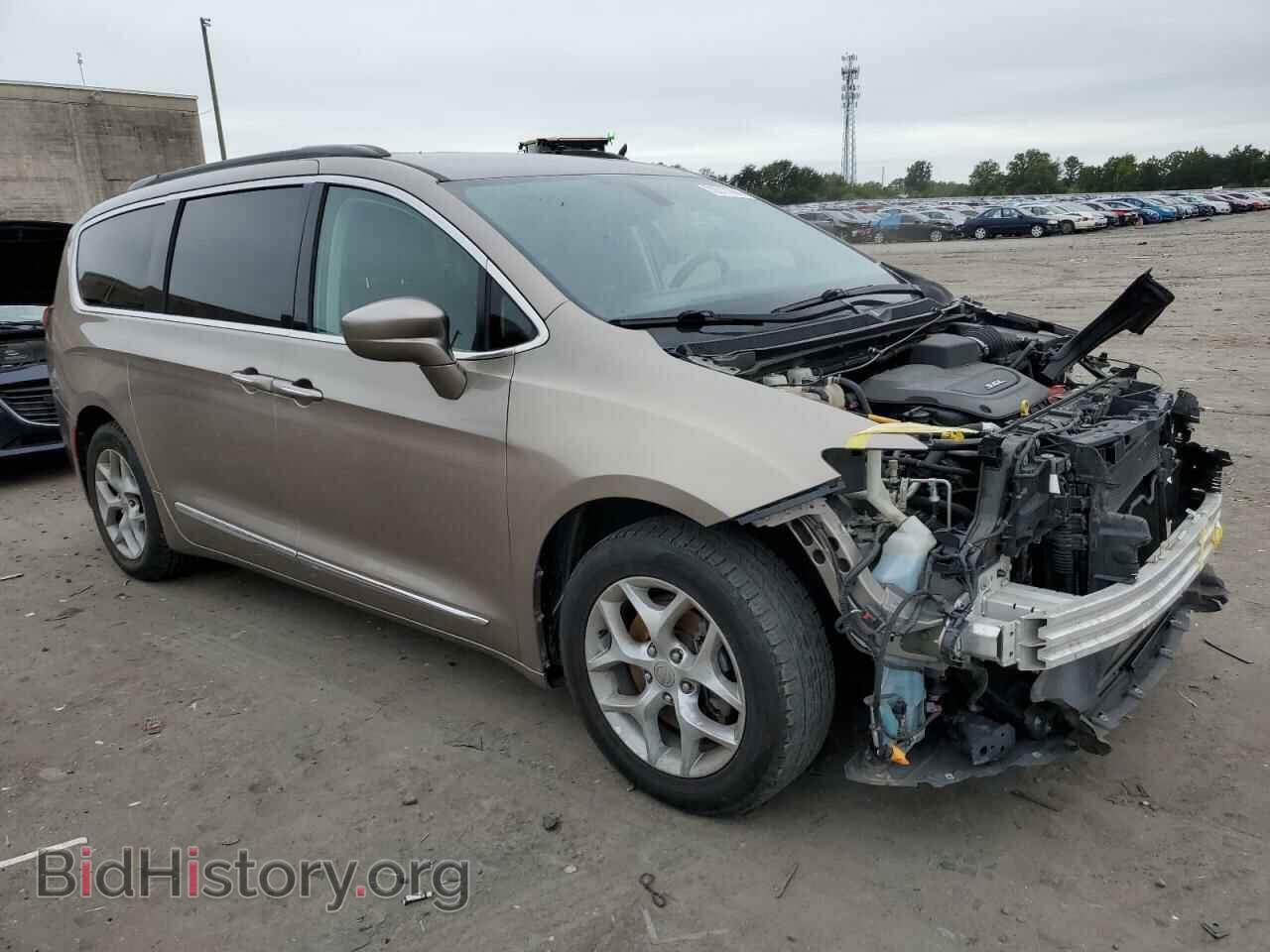 2017 CHRYSLER PACIFICA - VIN: 2C4RC1BG5HR668120 - Photo 4