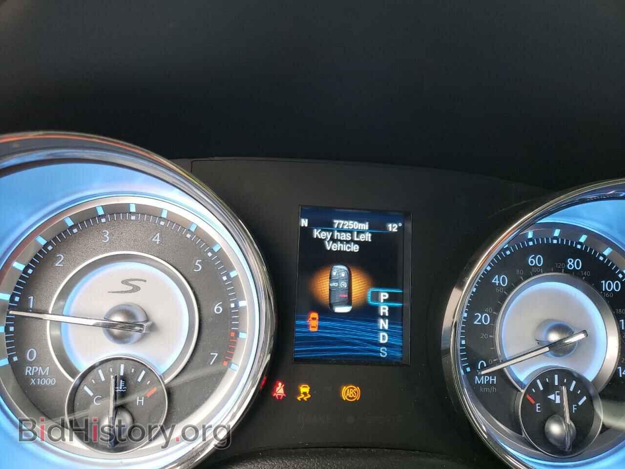 2014 CHRYSLER 300 - VIN: 2C3CCAGG8EH379186 - Фото 9