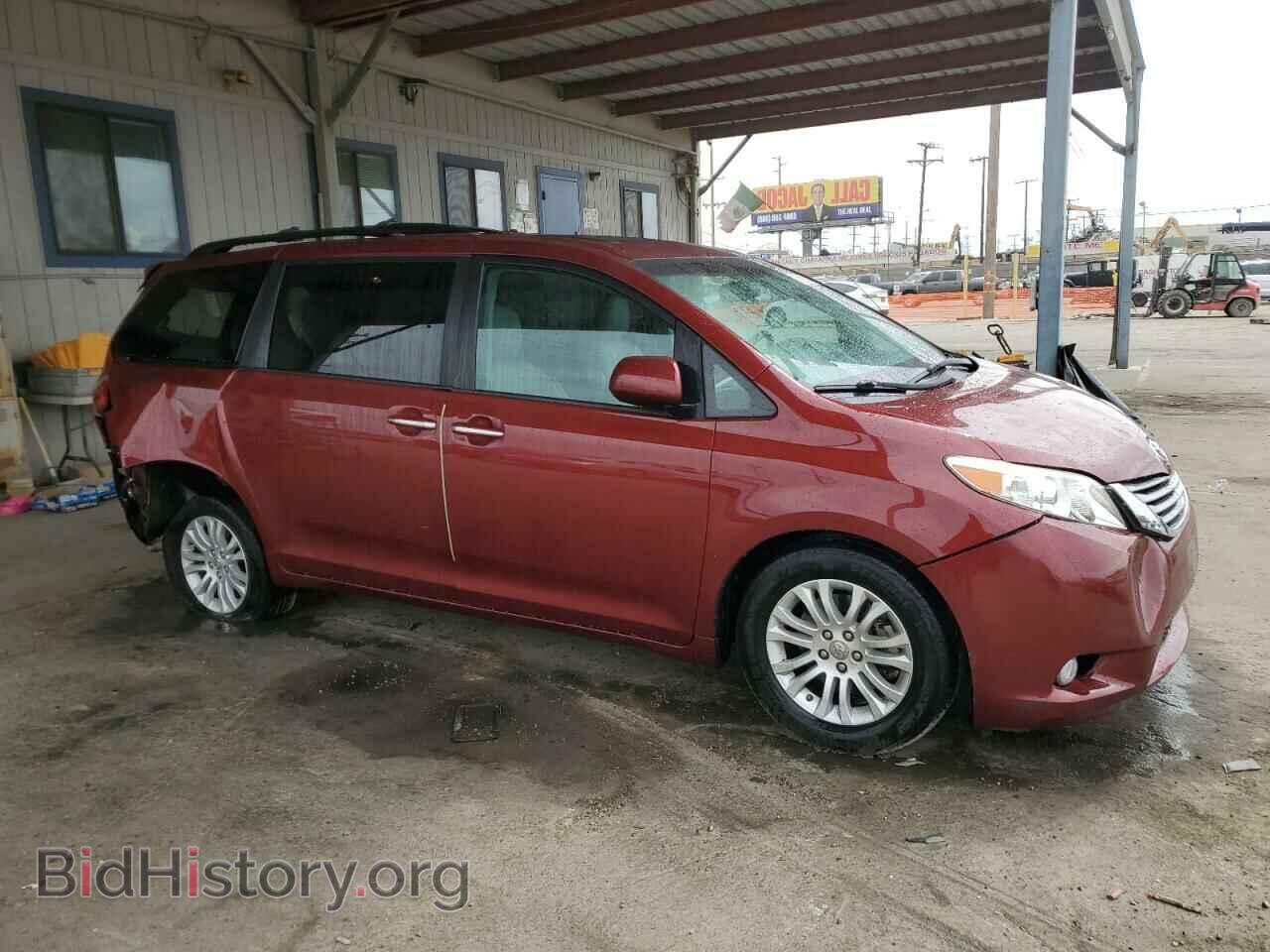 2017 TOYOTA All Models - VIN: 5TDYZ3DC4HS847059 - Фото 4