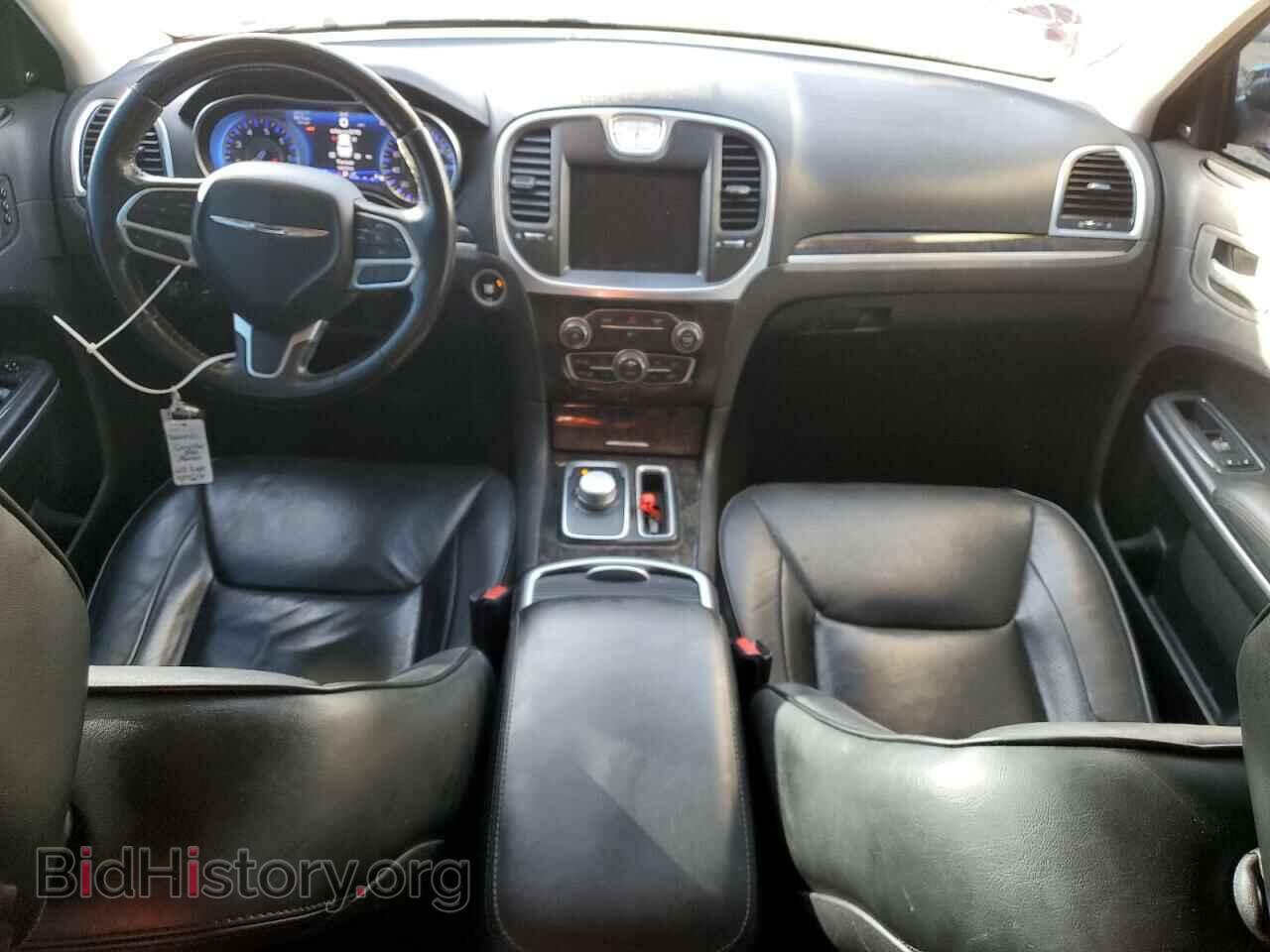 2019 CHRYSLER 300 - VIN: 2C3CCAEG5KH555657 - Фото 8