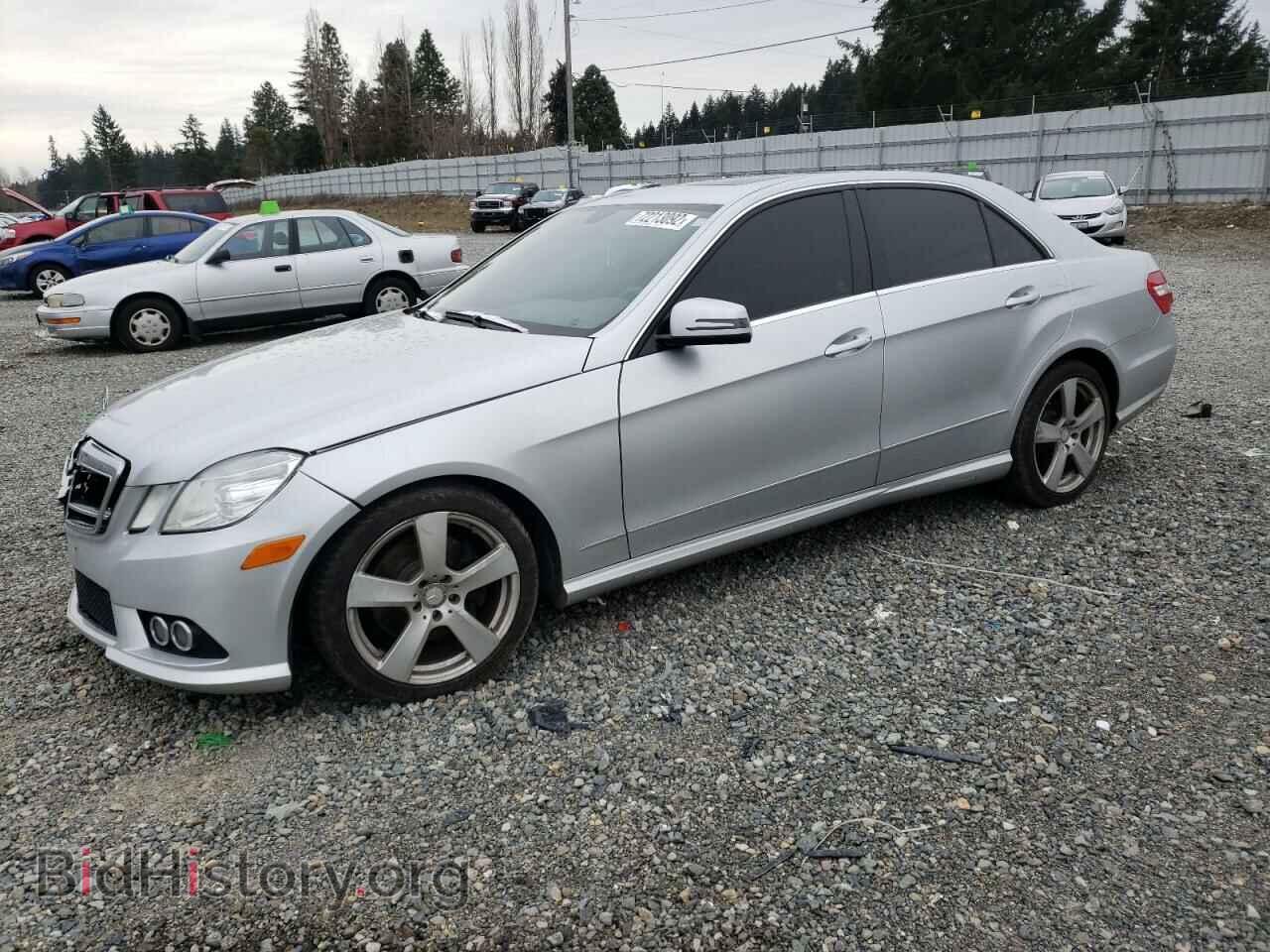 Photo WDDHF8HB6AA126368 - MERCEDES-BENZ E-CLASS 2010