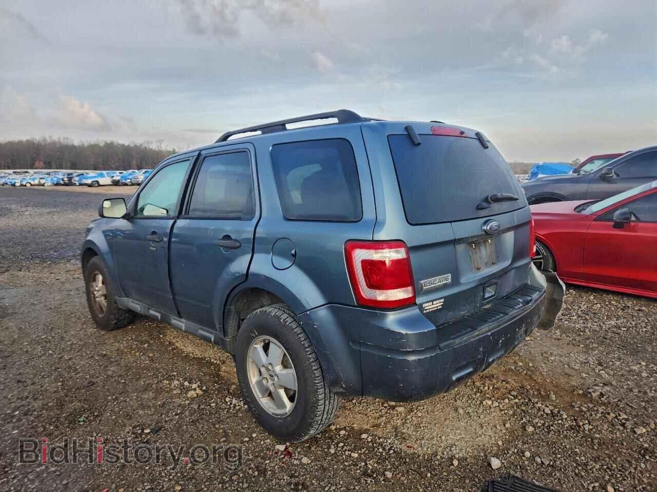 2011 FORD ESCAPE - VIN: 1FMCU0D79BKB72328 - Фото 2