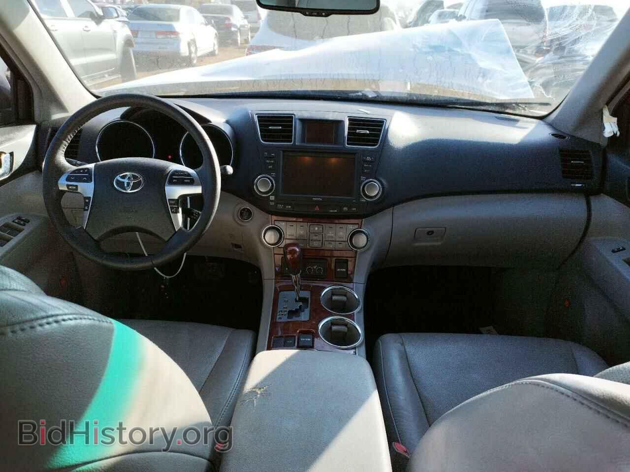 2011 TOYOTA HIGHLANDER - VIN: 5TDYK3EH2BS049195 - Фото 8