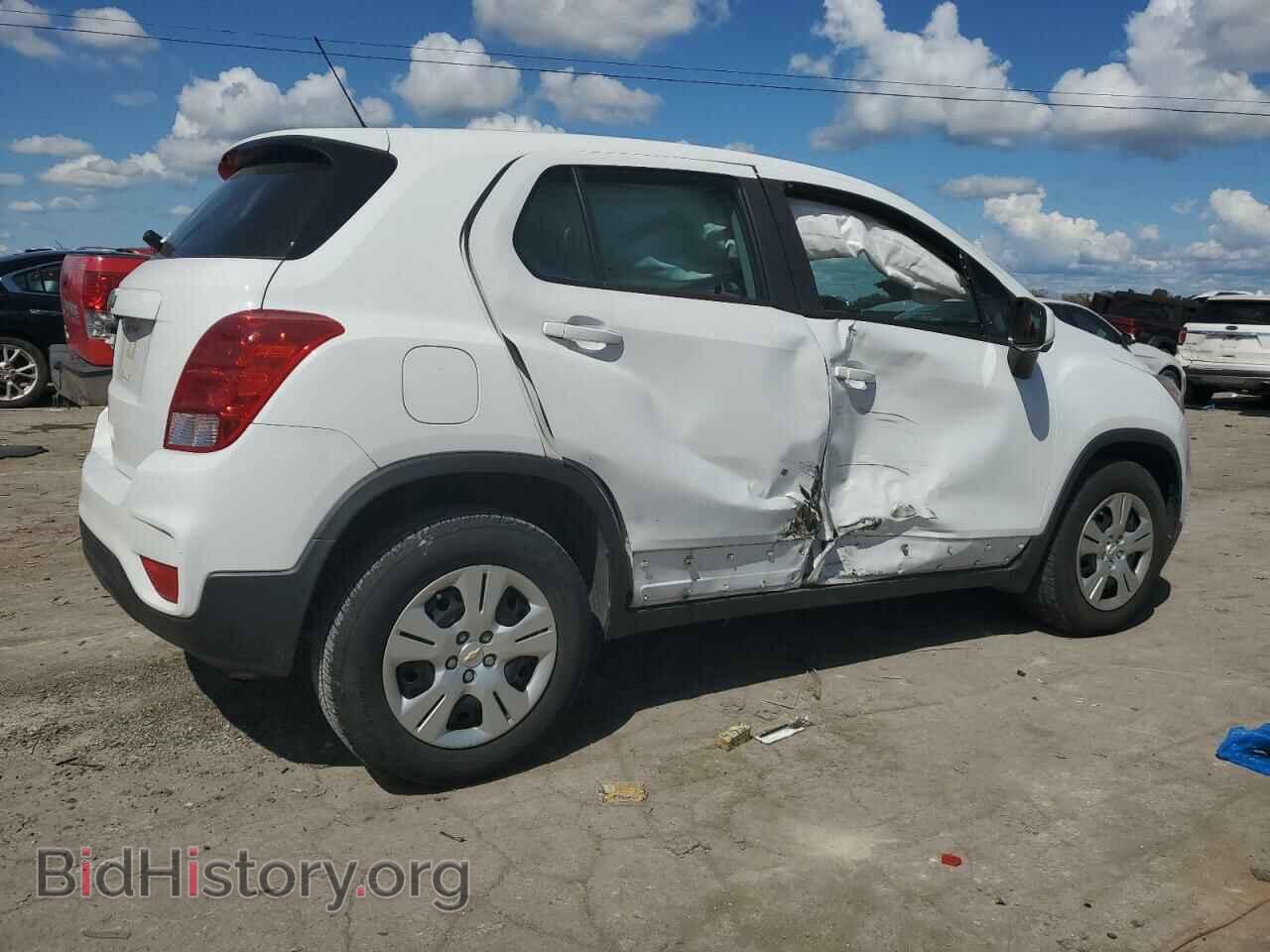 2017 CHEVROLET TRAX - VIN: KL7CJKSB8HB204871 - Фото 3