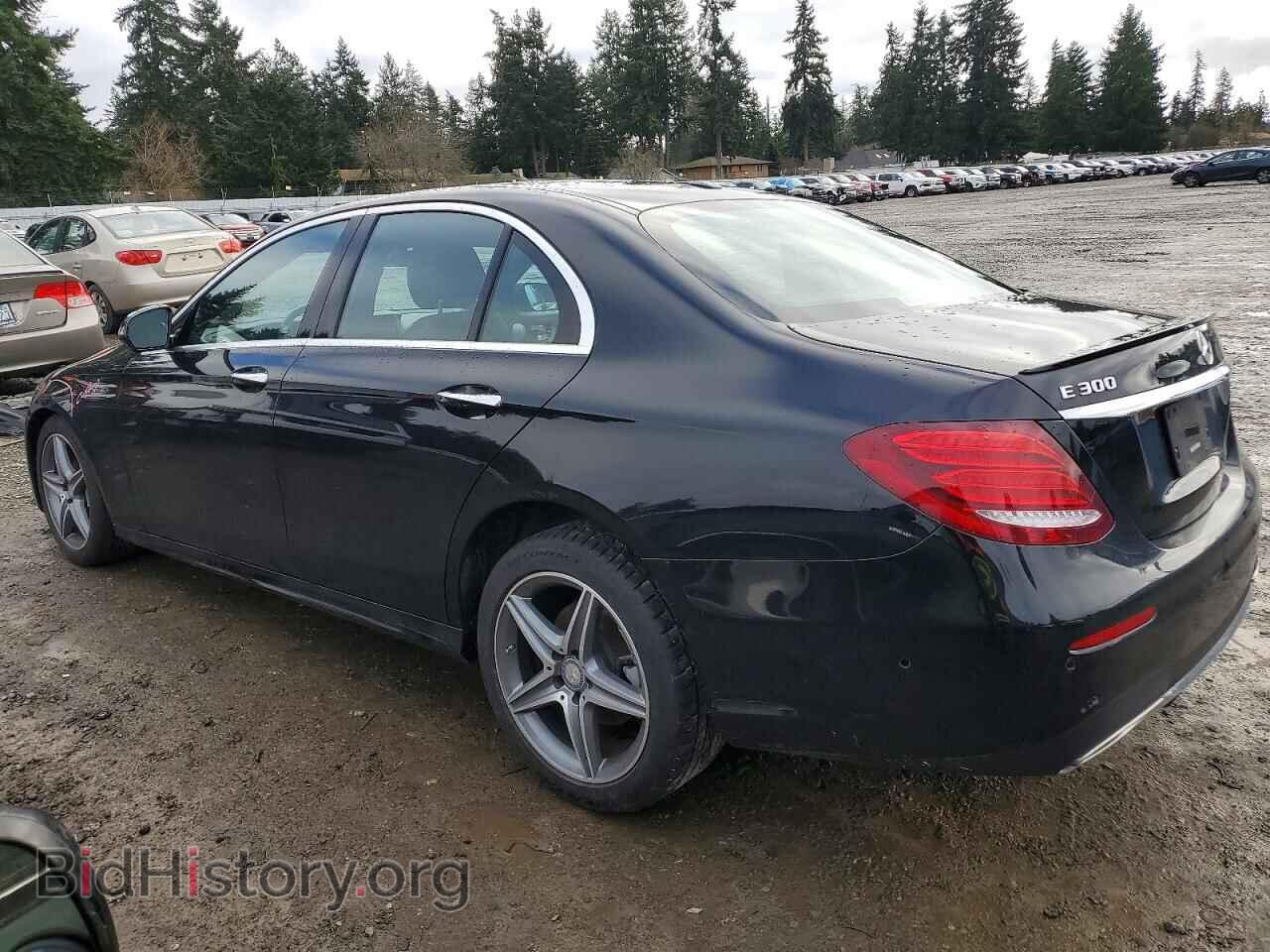 2017 MERCEDES-BENZ E-CLASS - VIN: WDDZF4KB9HA108270 - Фото 2