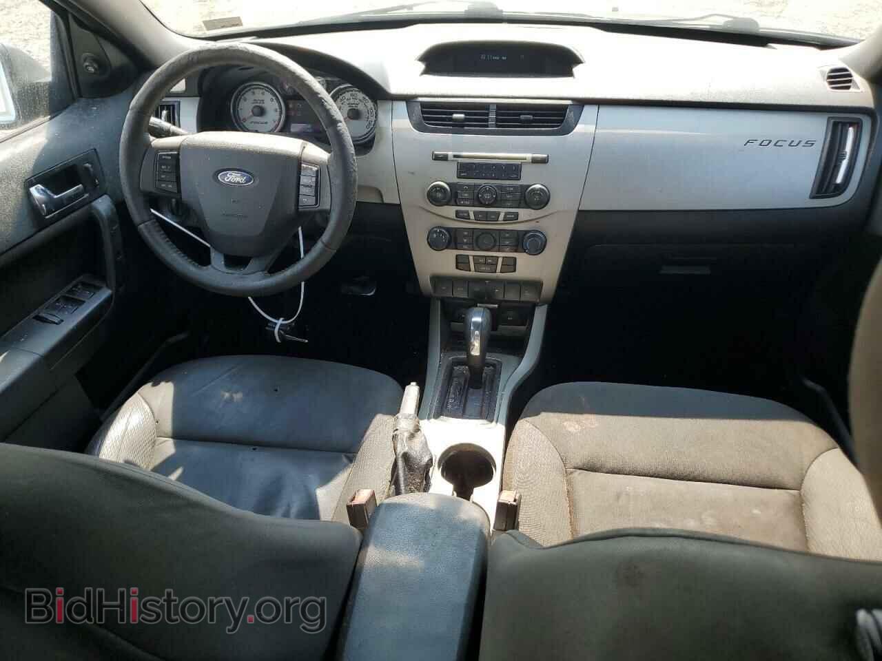 2010 FORD FOCUS - VIN: 1FAHP3GN9AW252139 - Photo 8