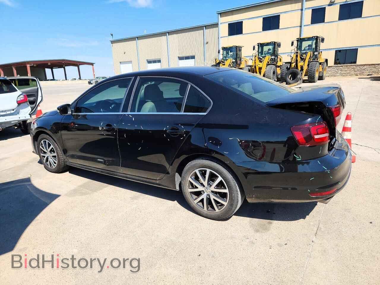 2017 VOLKSWAGEN JETTA - VIN: 3VWDB7AJ2HM355916 - Фото 2