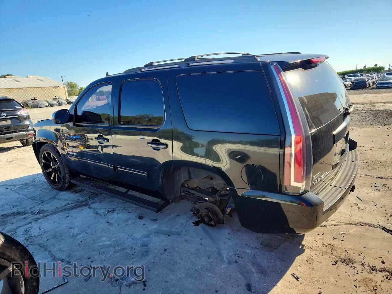 2011 GMC YUKON - VIN: 1GKS1AE06BR378153 - Фото 2