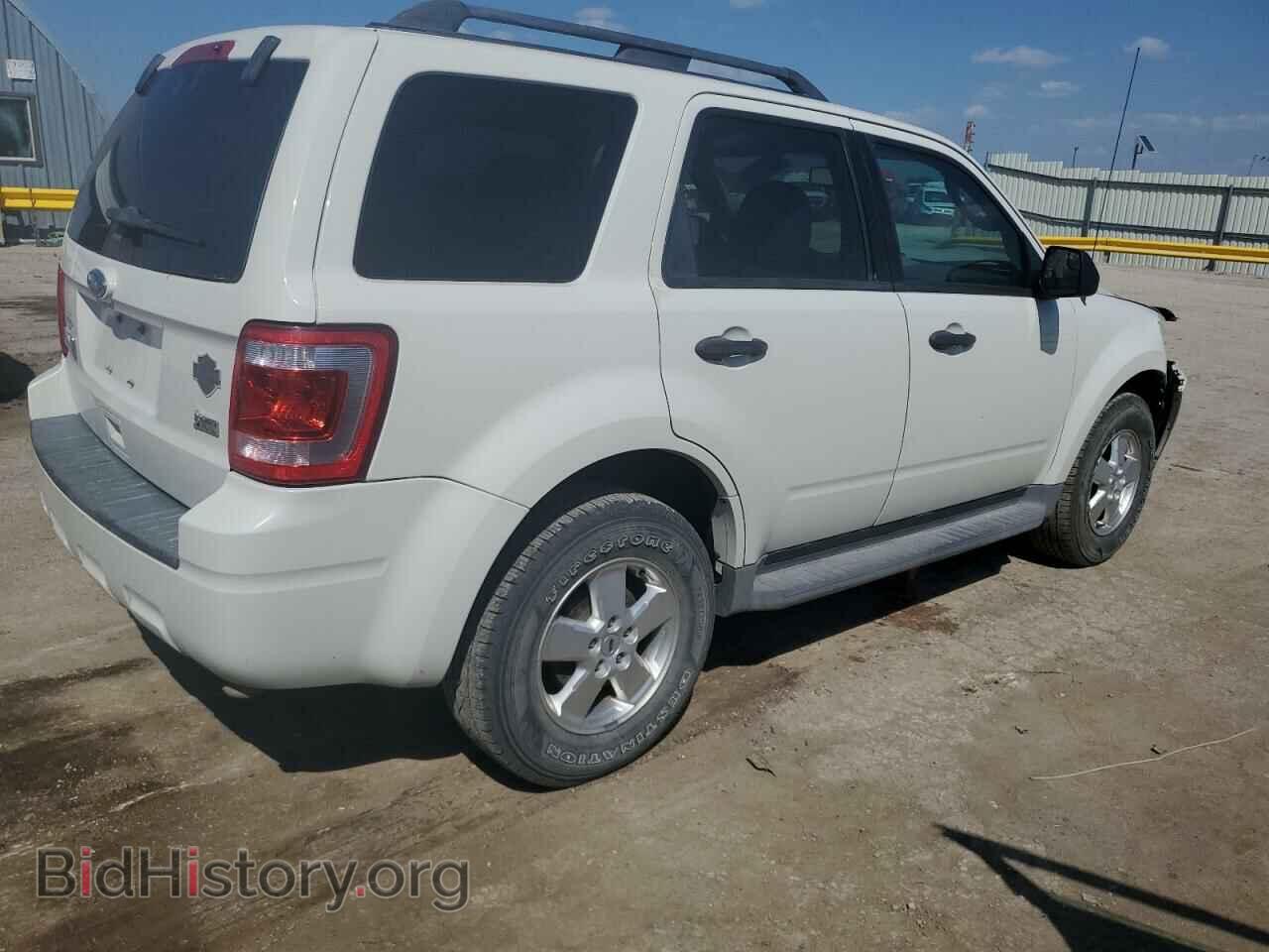 2011 FORD ESCAPE - VIN: 1FMCU9DG9BKA56261 - Фото 3
