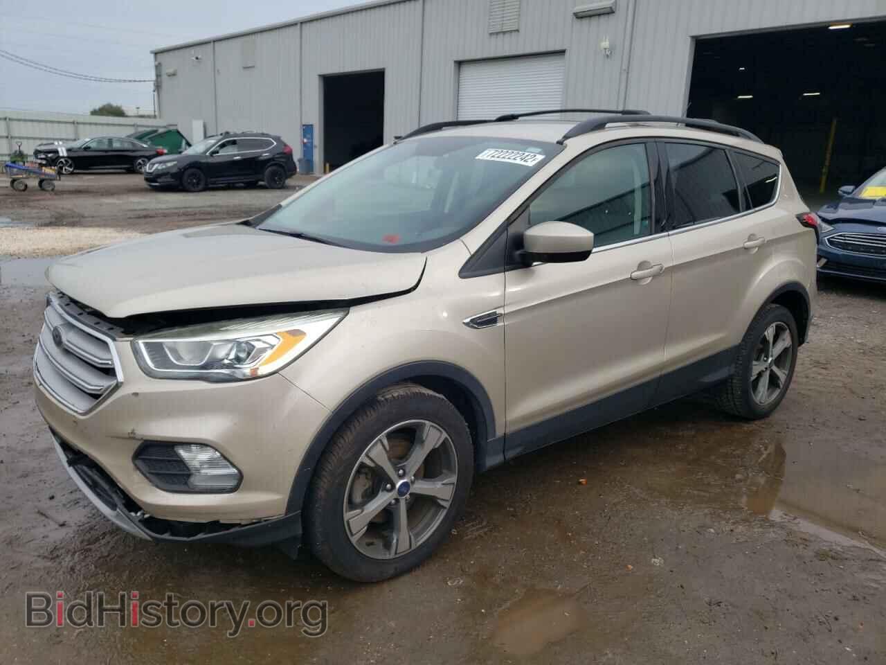 Фотография 1FMCU0GD1HUF02574 - FORD ESCAPE 2017