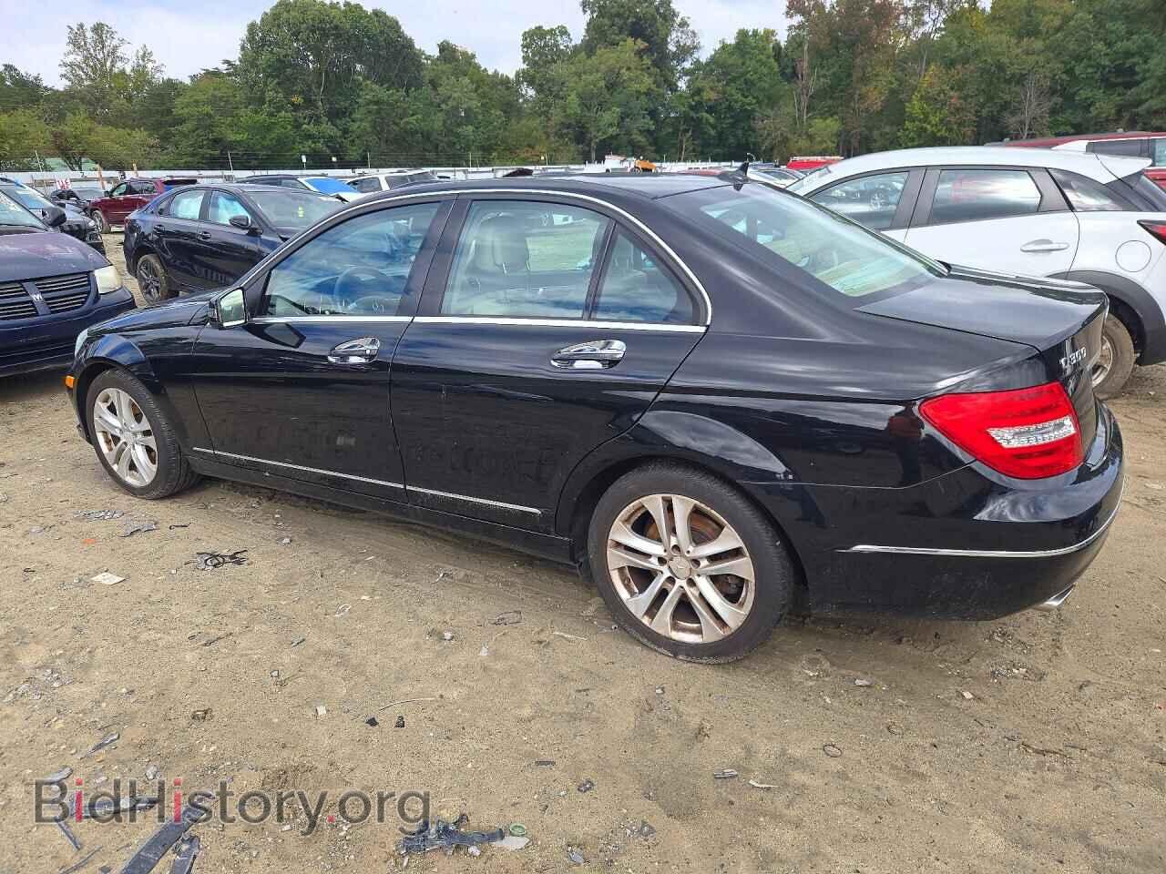 2014 MERCEDES-BENZ C-CLASS - VIN: WDDGF8AB2EG175687 - Фото 2