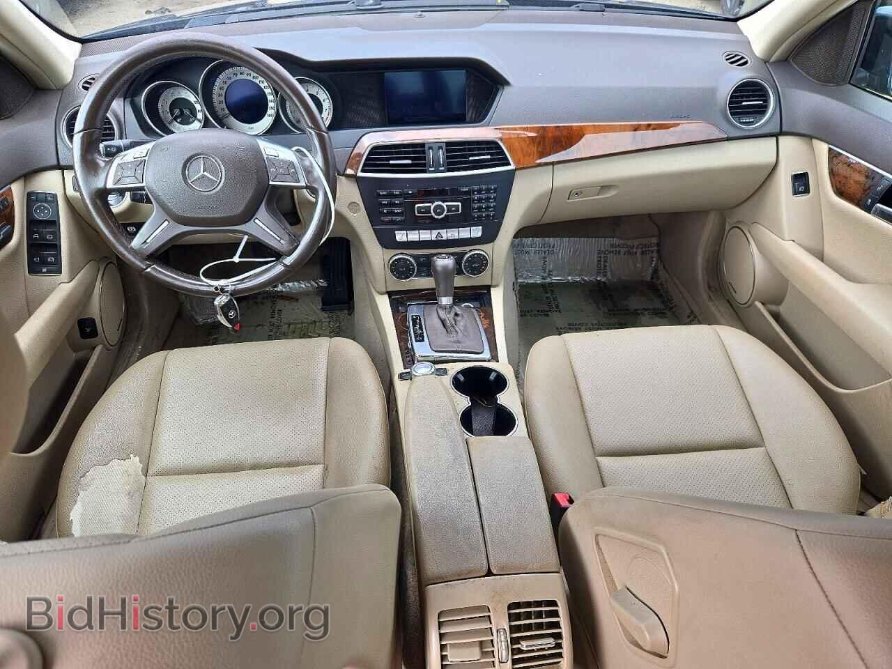 2014 MERCEDES-BENZ C-CLASS - VIN: WDDGF8AB2EG175687 - Фото 8