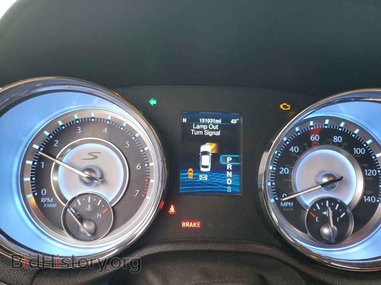 2014 CHRYSLER 300 - VIN: 2C3CCAGG4EH297956 - Фото 9
